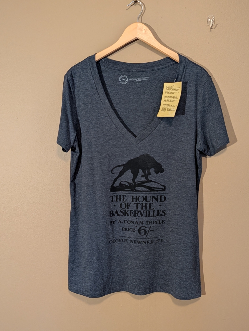 Out of Print Short Sleeve V-Neck Tee - Heather Gray with Black Print. 2X.